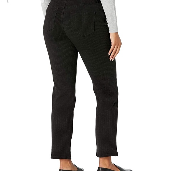 🎁NWT size 10P Gloria Vanderbilt black jeans - Picture 4 of 15